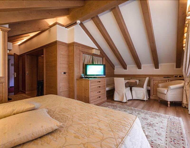 Beverly Alps Hotel & Spa Pinzolo Extérieur photo