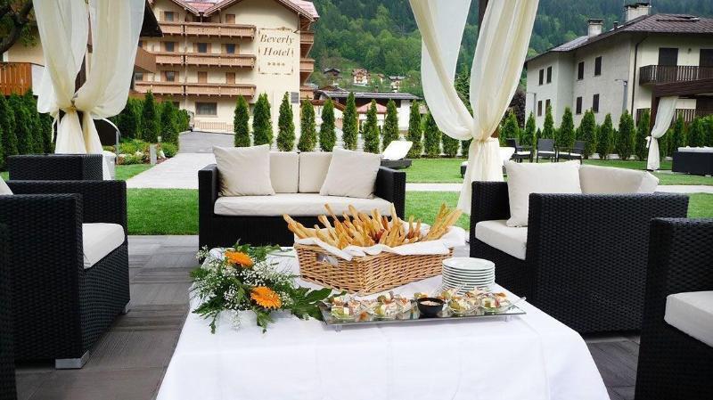 Beverly Alps Hotel & Spa Pinzolo Extérieur photo