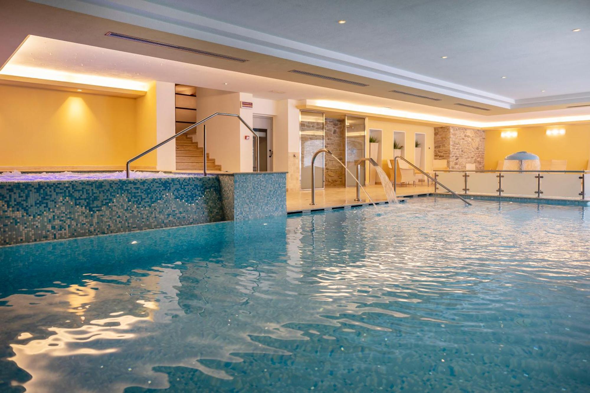 Beverly Alps Hotel & Spa Pinzolo Extérieur photo