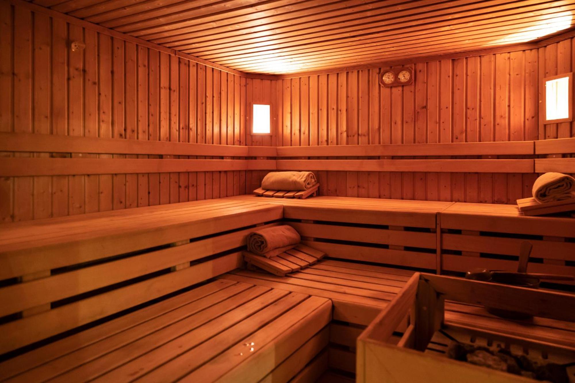Beverly Alps Hotel & Spa Pinzolo Extérieur photo