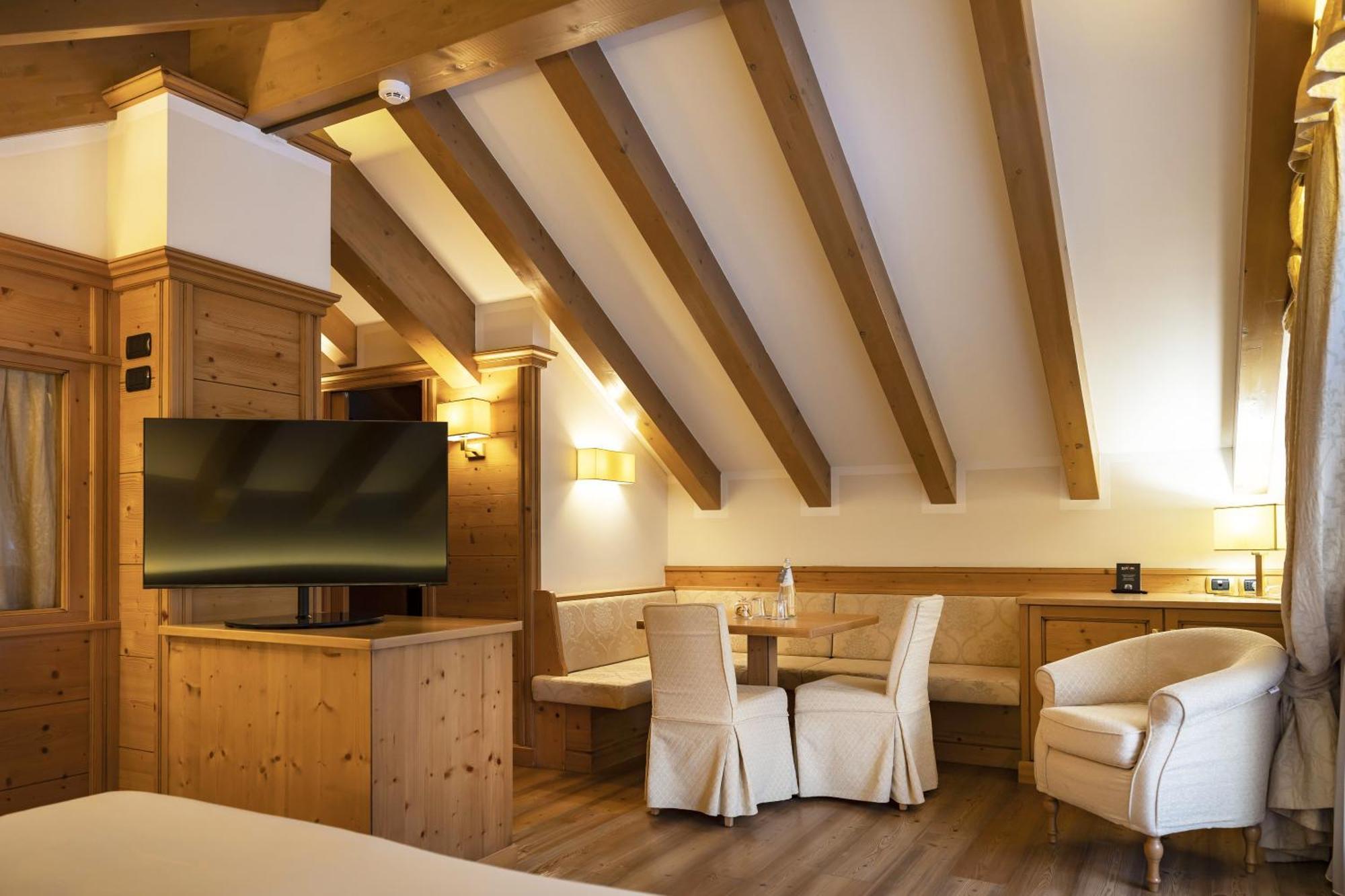 Beverly Alps Hotel & Spa Pinzolo Chambre photo