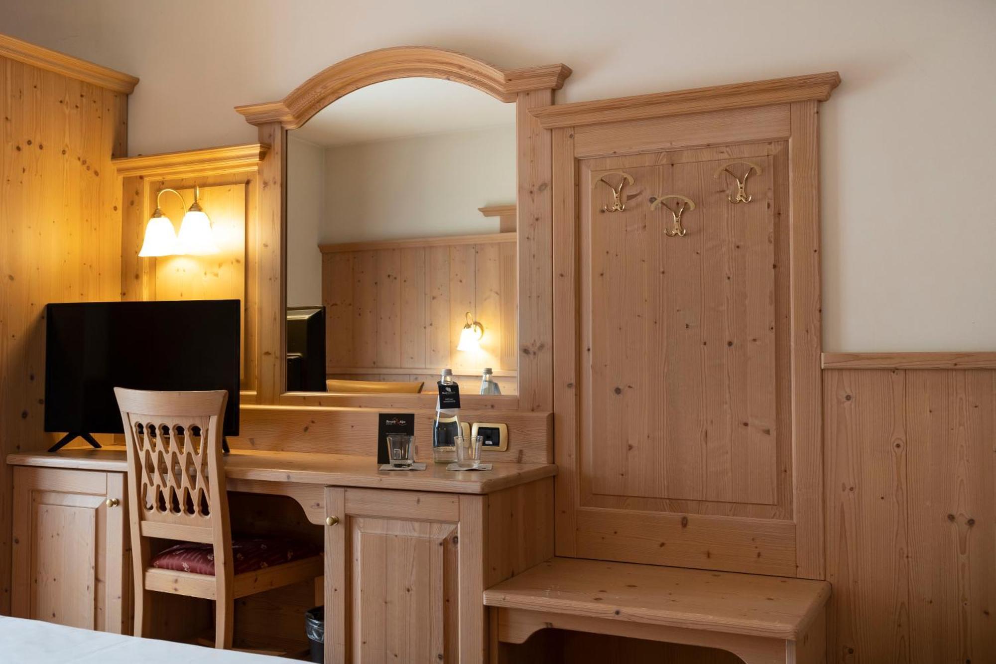 Beverly Alps Hotel & Spa Pinzolo Chambre photo